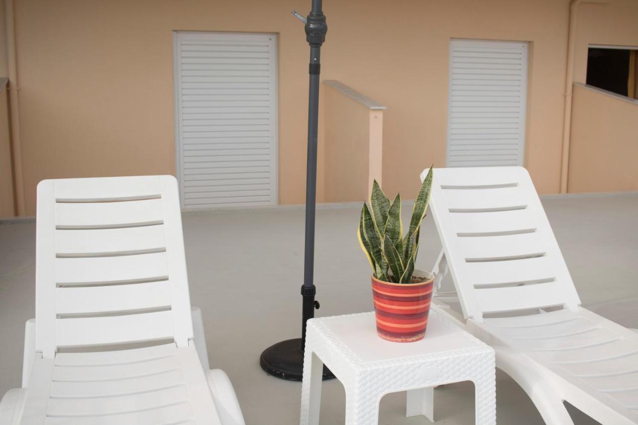 Iliana Apartments Tolón Esterno foto
