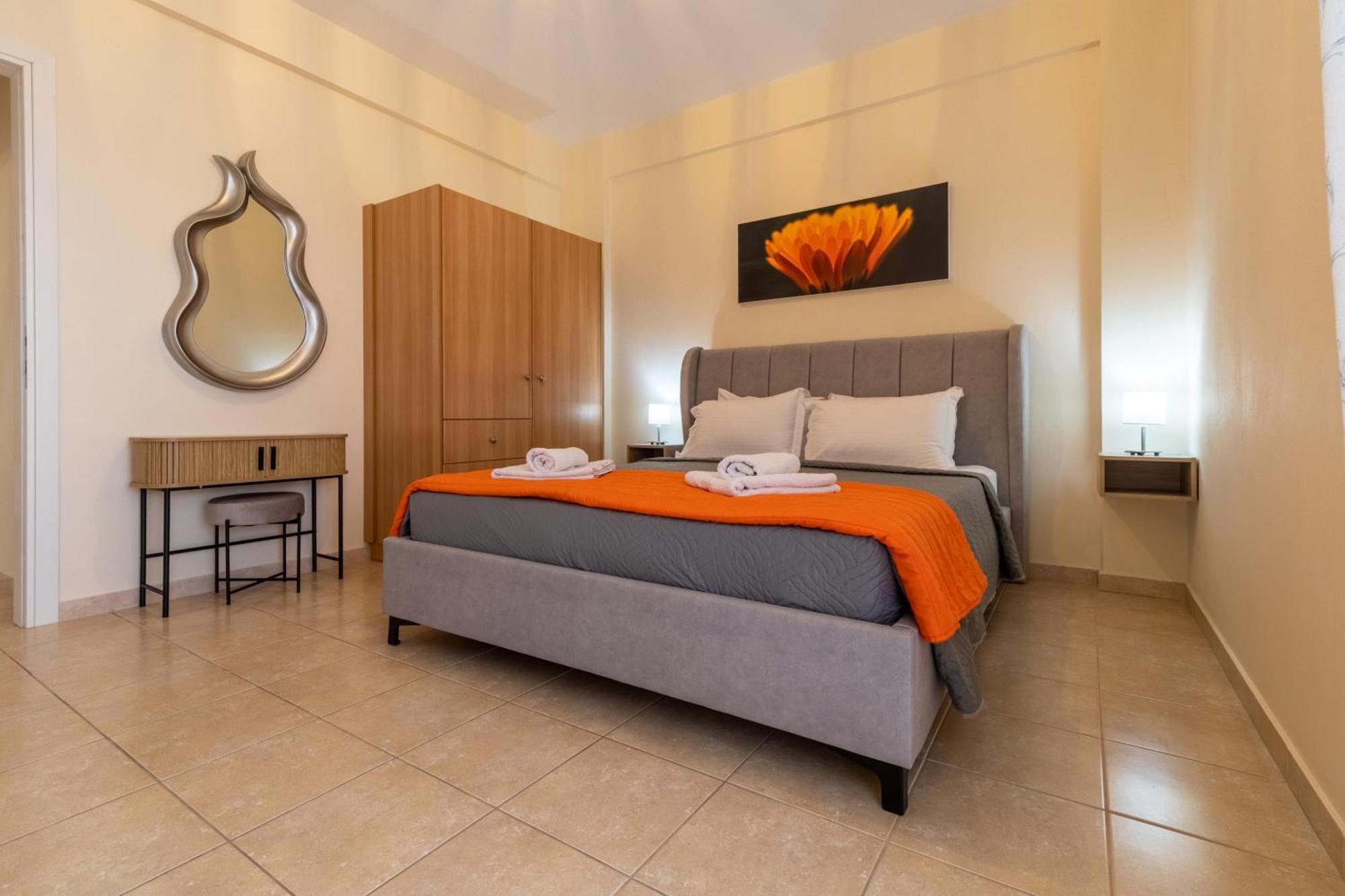 Iliana Apartments Tolón Esterno foto