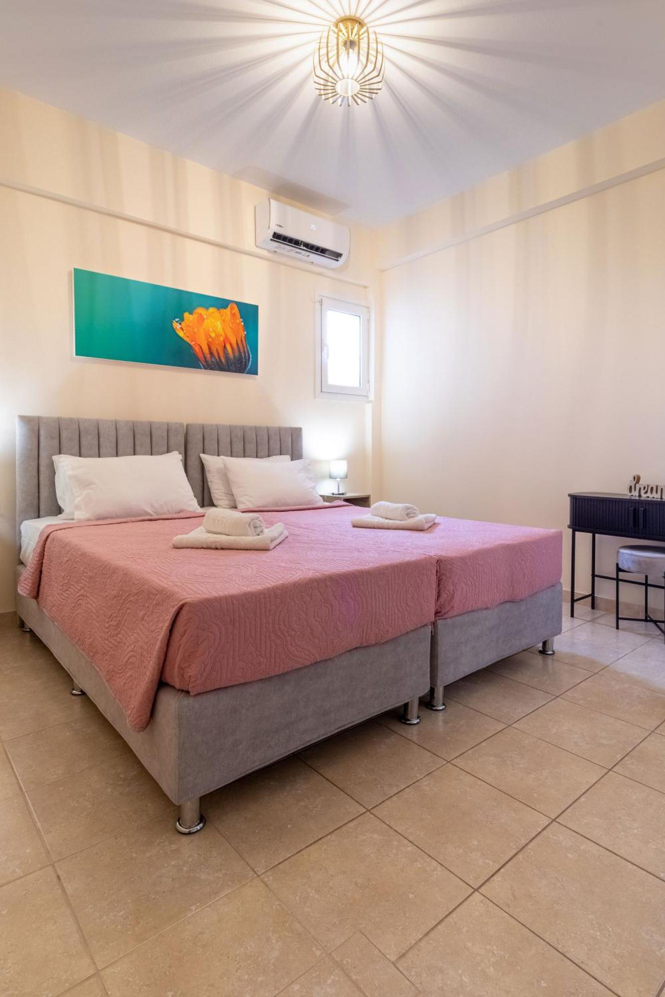 Iliana Apartments Tolón Esterno foto